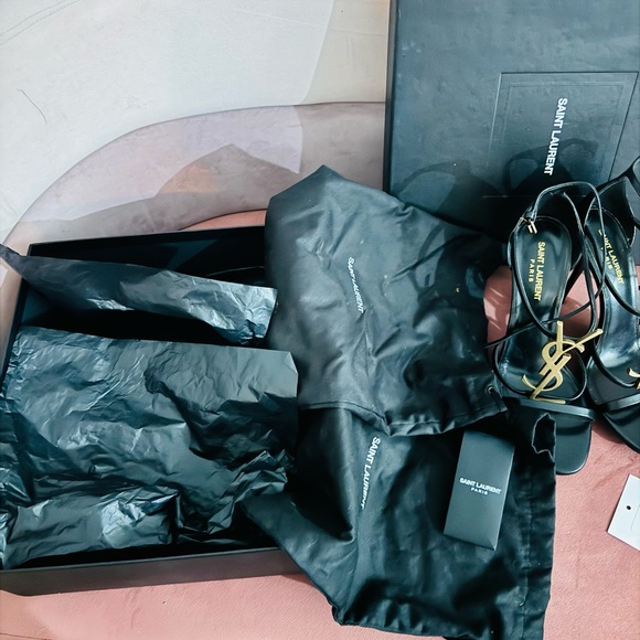 YSL CASSANDRA Heels - Picture 4 of 7